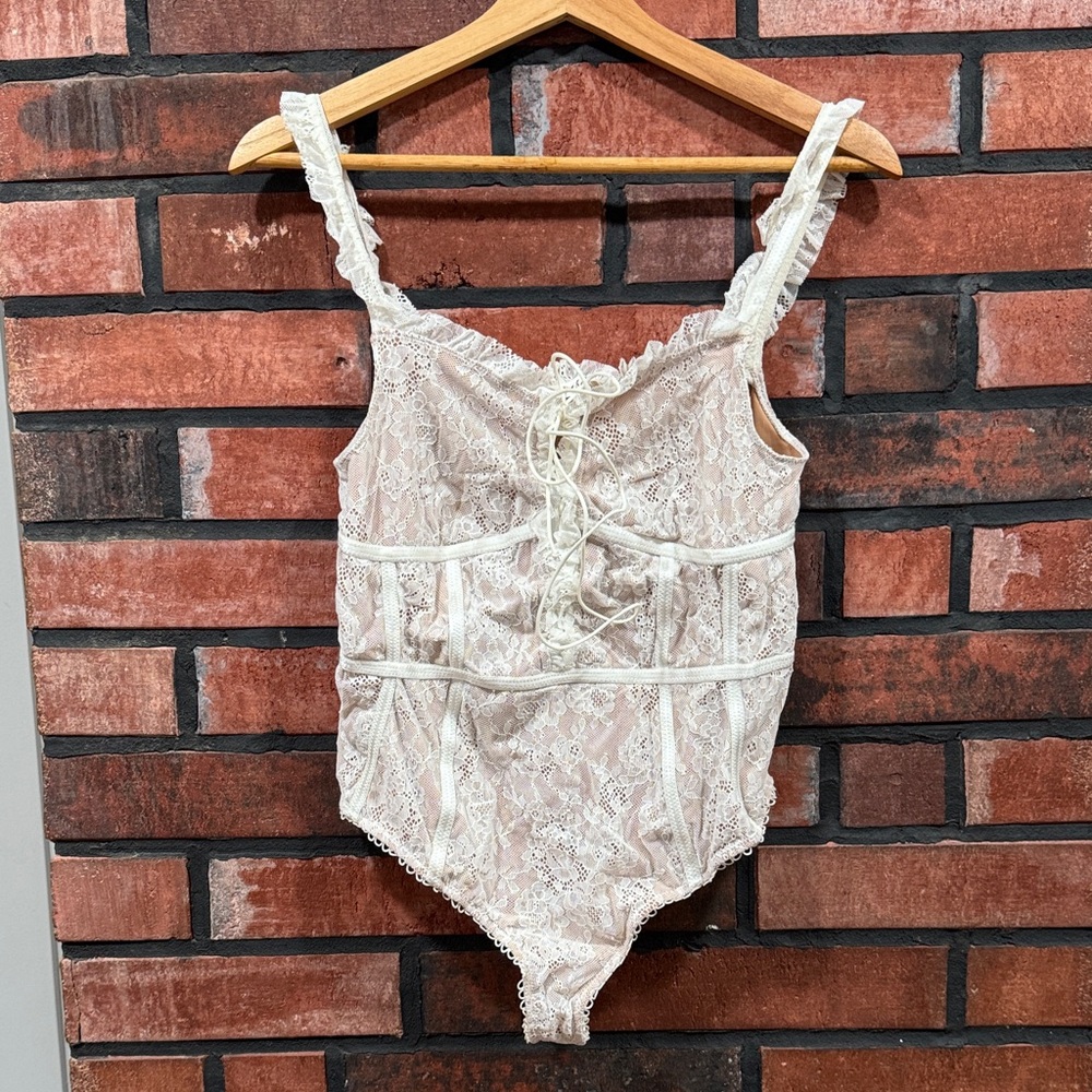 For Love And Lemons Ivory Lace-Up Bodysuit - Picture 2 of 13